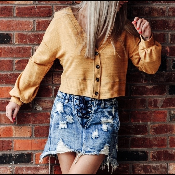 Vintage Wash Distressed Raw Hem Denim Skirt - Picture 3 of 6